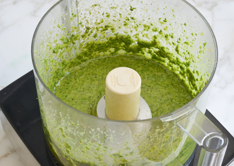 Can I Use A Blender Instead Of A Food Processor To Make Pesto Grind IT