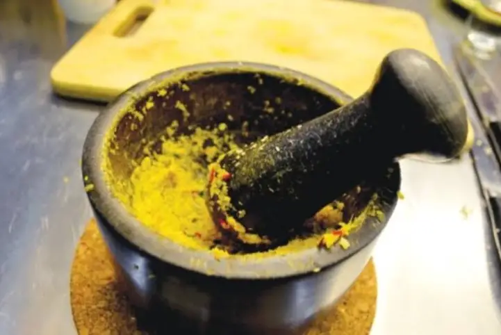 use of mortar and pestle