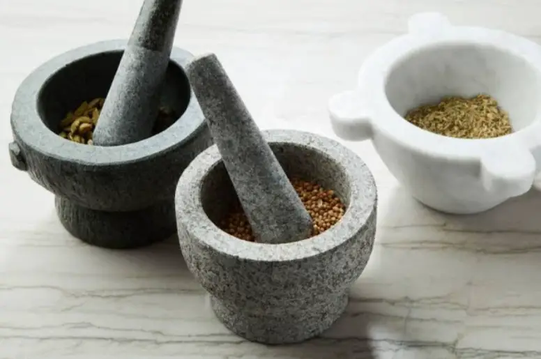 large mortar and pestle,  best mortar and pestle for herbal medicine,  marble mortar and pestle, America's test kitchen mortar and pestle,  mortar and pestle amazon,
