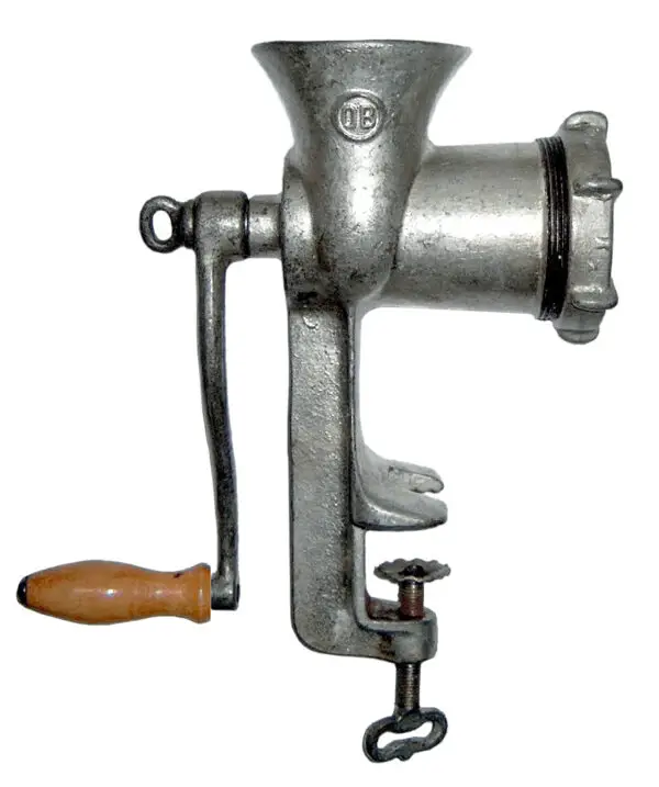 How To Use A Hand Crank Meat Grinder