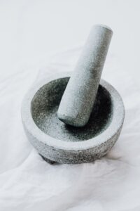 How Do You Use A Mortar and Pestle